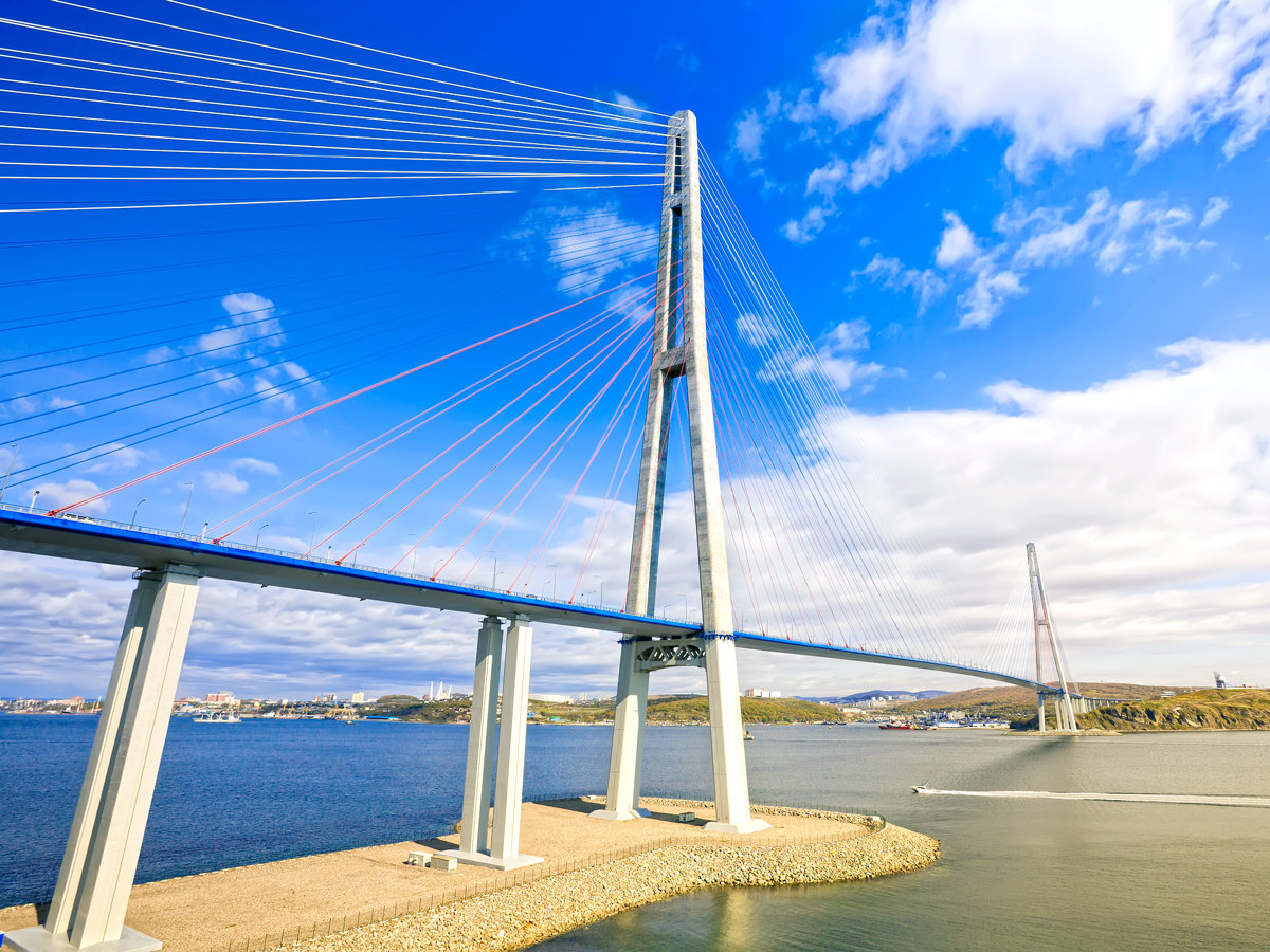 Image of the Russky Bridge in Russia