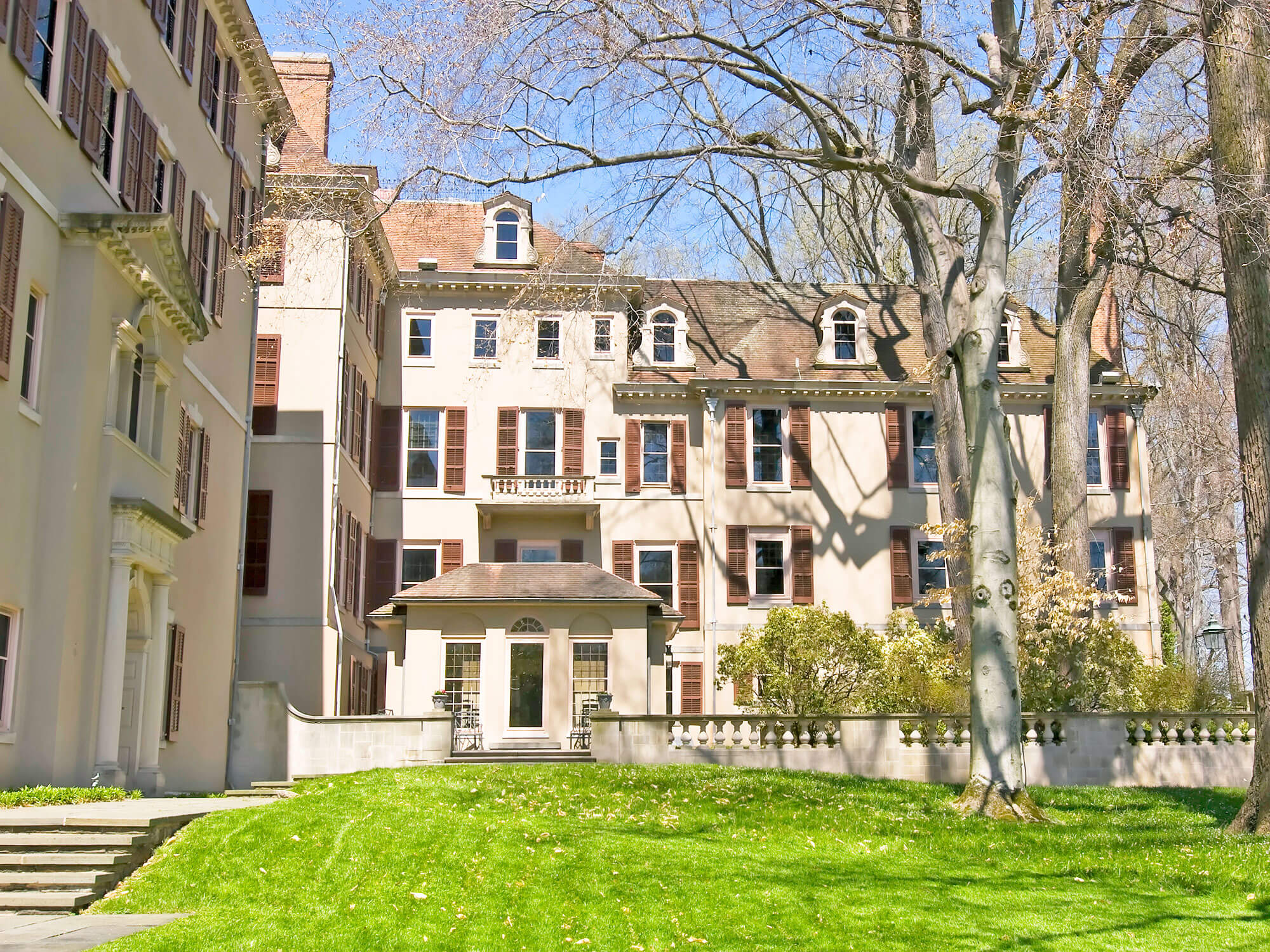 Exterior of Winterthur mansion in Winterthur, Delaware