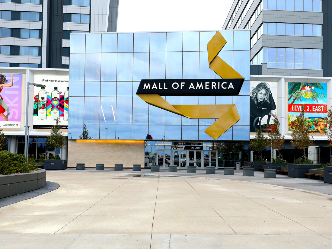 Entrance to the Mall of America in Bloomington, Minnesota