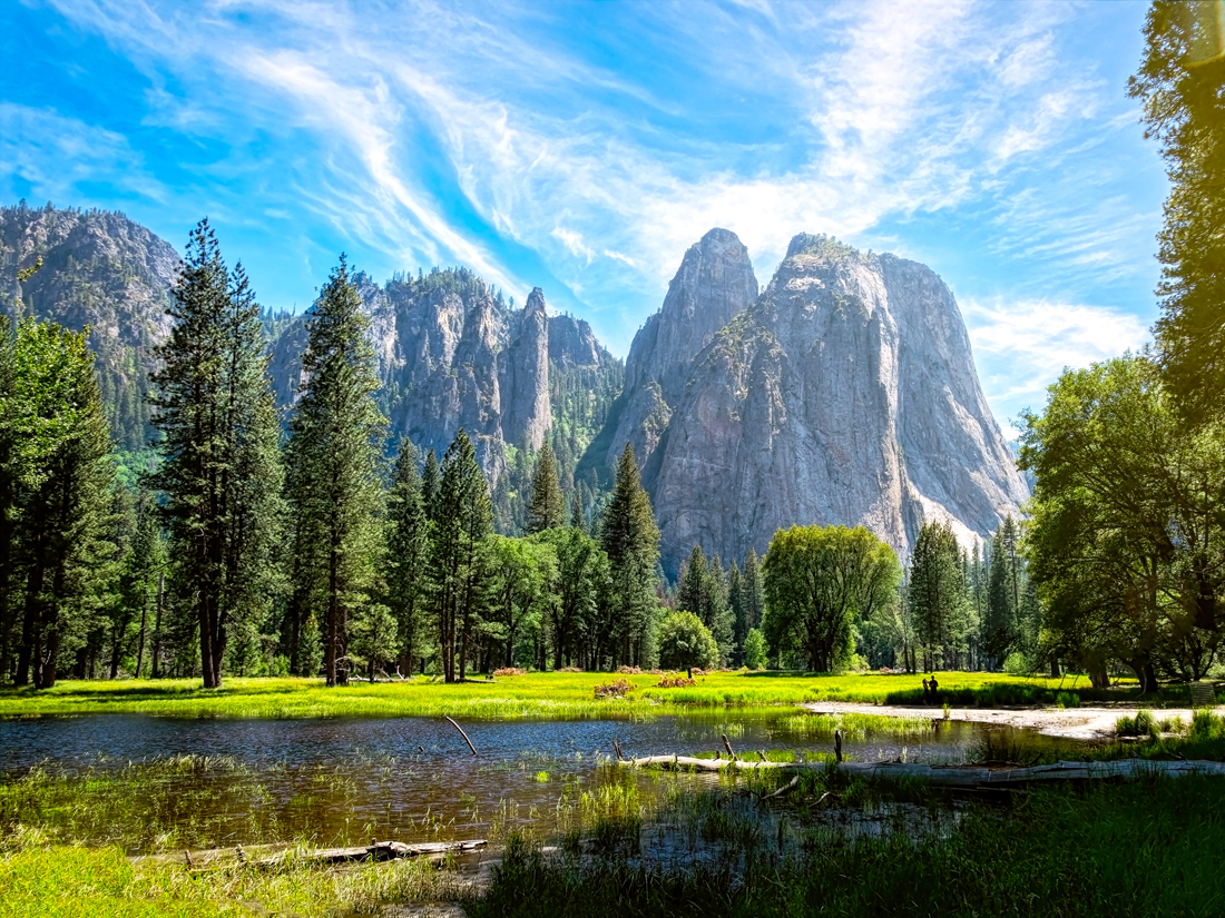 Summer landscape of Yosemite National Park, California