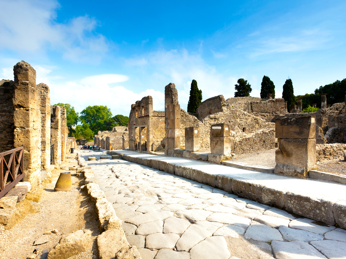 5 Ancient Roman Roads That Are Still in Use - Daily Passport