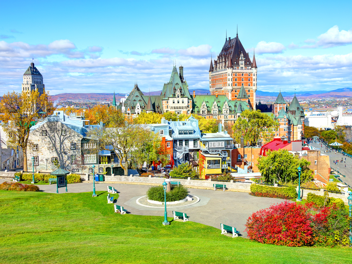 Park facing Old Québec City and
Fairmont Le Château Frontenac hotel
