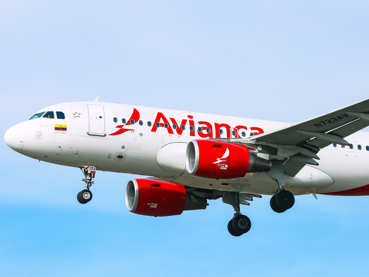Avianca aircraft on approach for landing