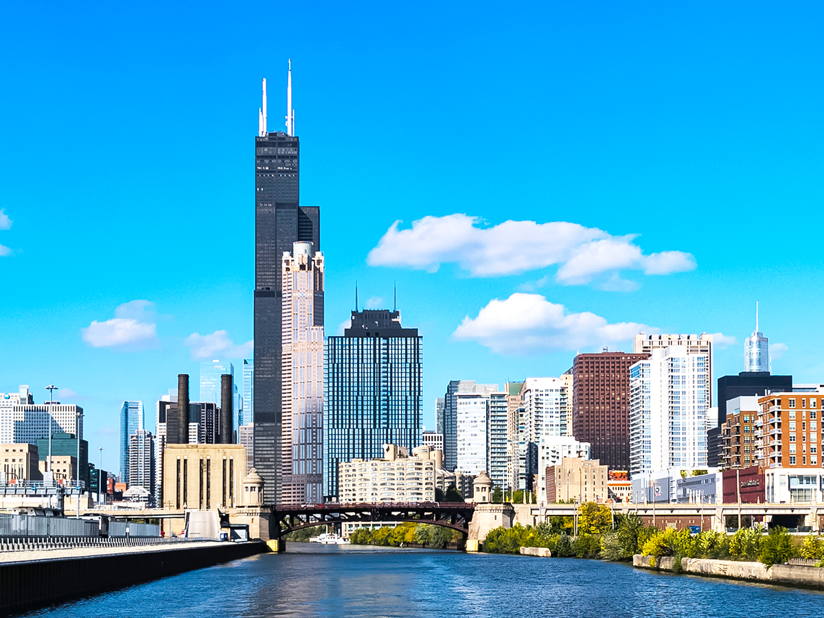 Chicago River and skyline