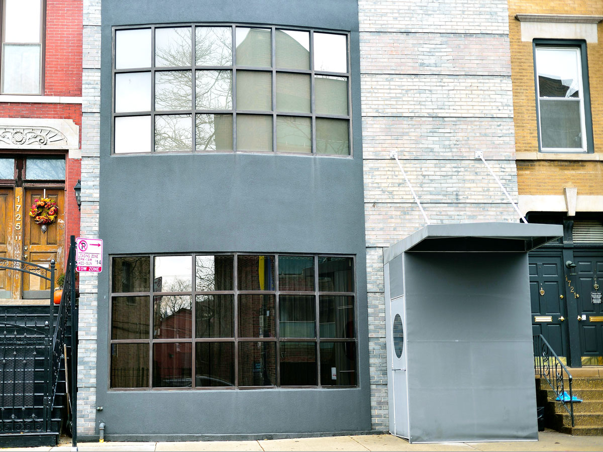 Exterior of Alinea Restaurant in Chicago, Illinois