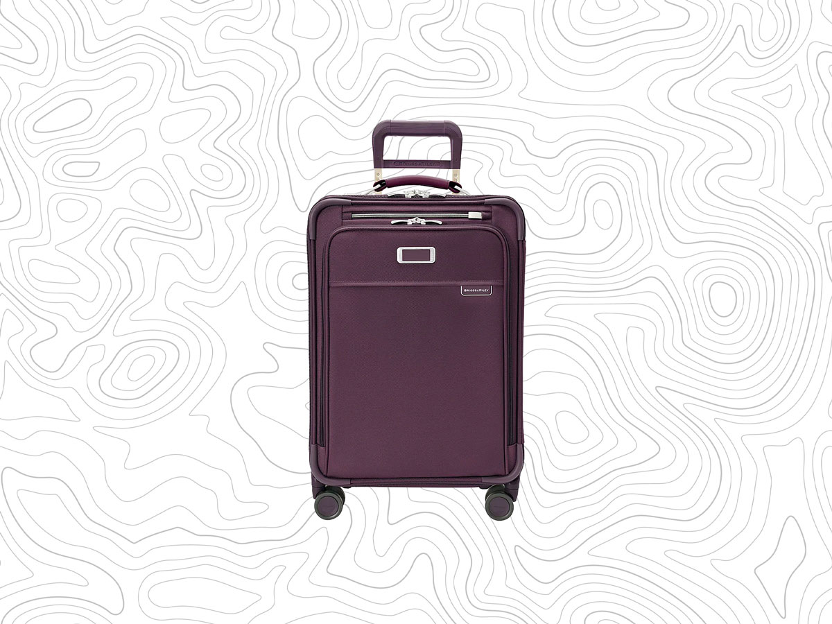Product image of Briggs & Riley roller suitcase