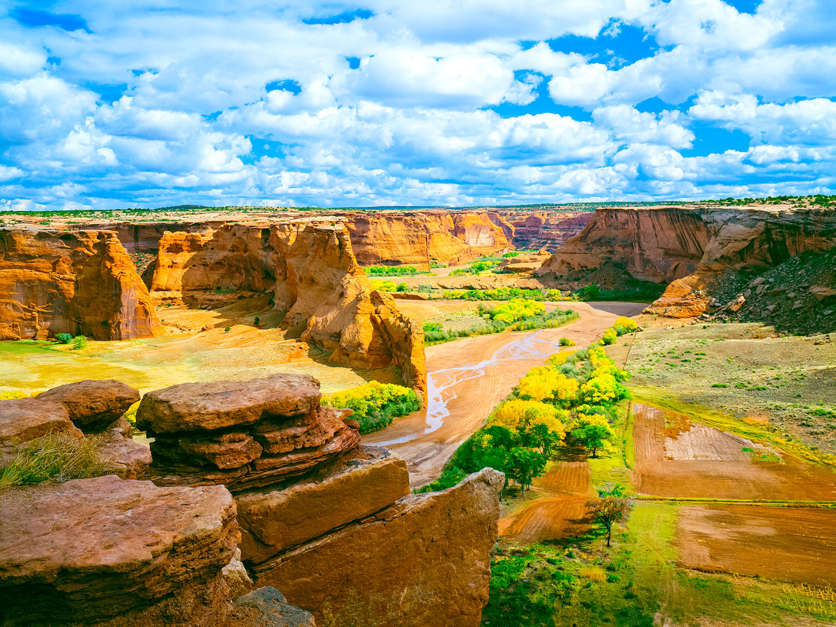 Lookout point over Canyon de Chelly National Monument in Arizona