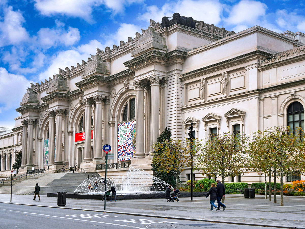 Exterior of the Metropolitan Museum of Art in New York City