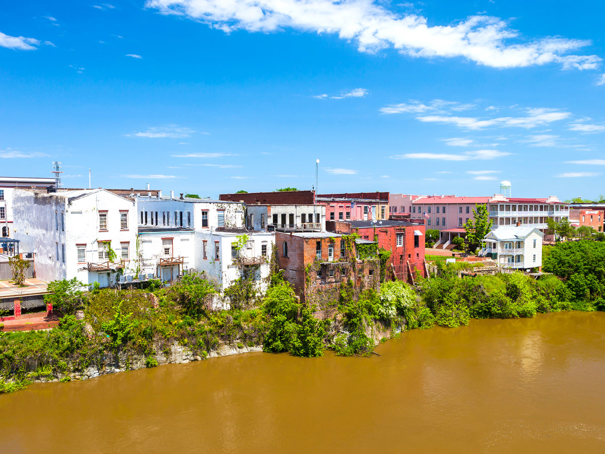 Aerial view of Selma, Alabama, and Alabama River