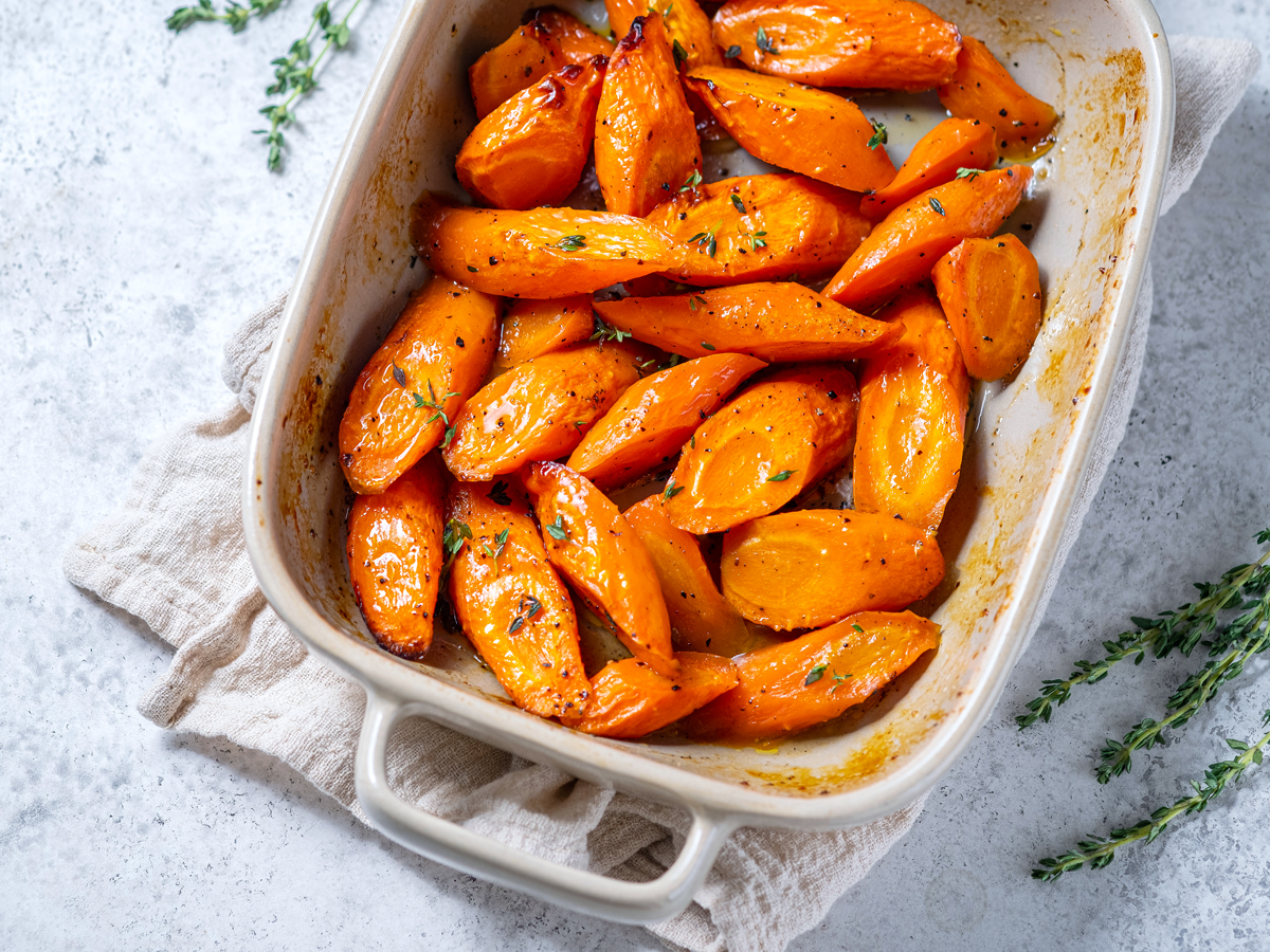 Carrots in roasting pan