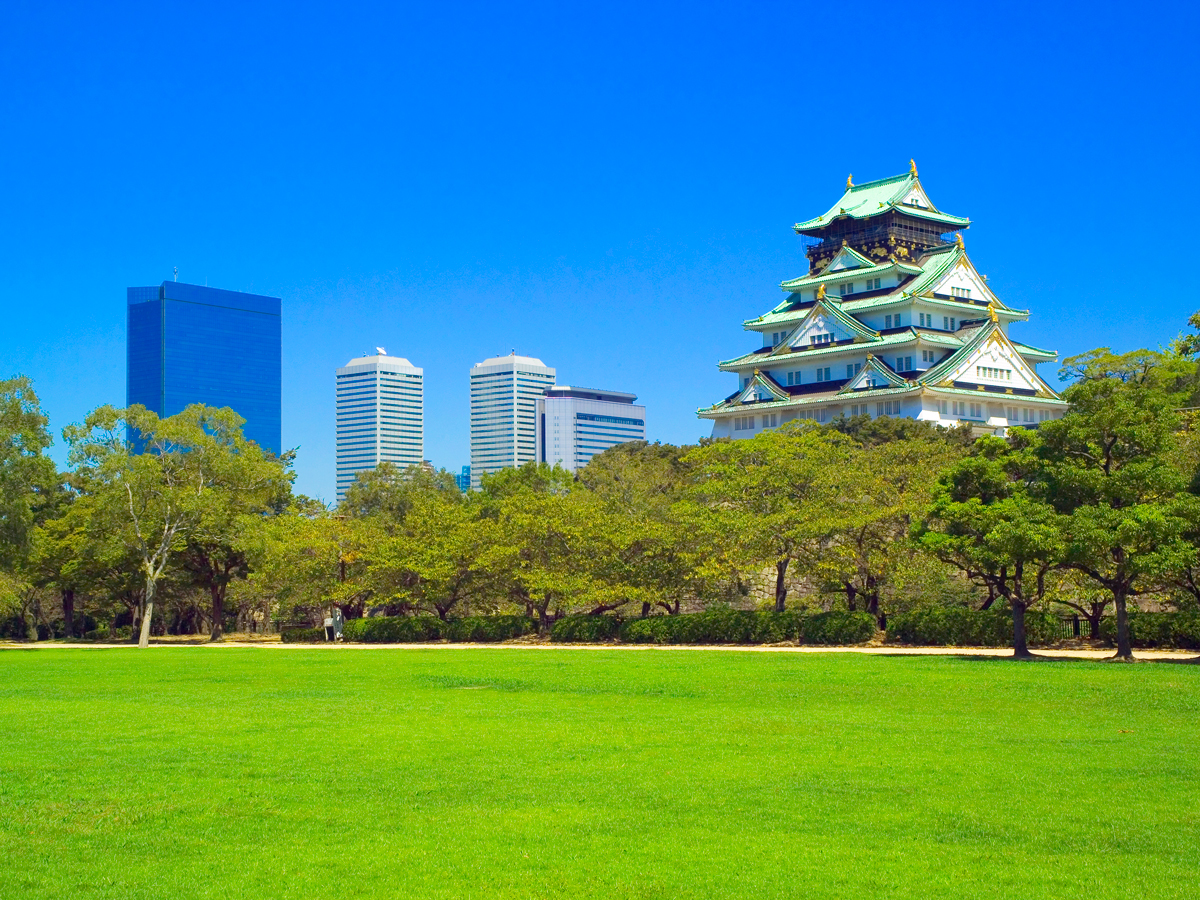 Park surrounding Osaka Castle