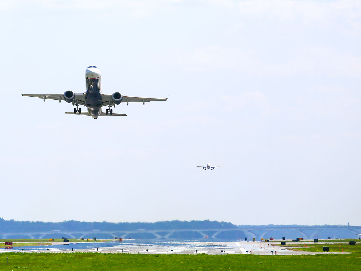 View of planes taking off and landing from Washington's Reagan Airport