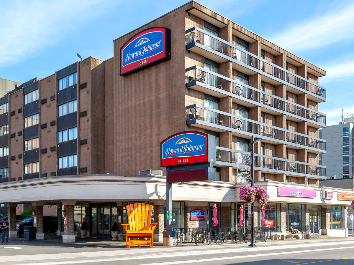 Exterior of a Howard Johnson motel