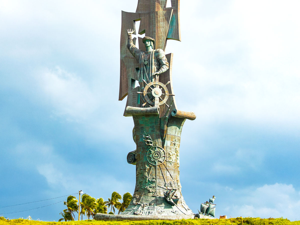 Birth of the New World statue depicting Christopher Columbus, located in Puerto Rico