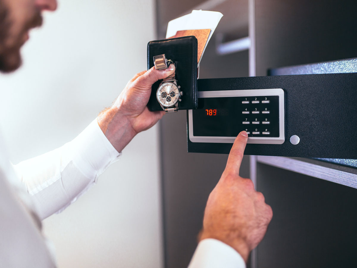 The Foolproof Way To Remember Everything in Your Hotel Safe