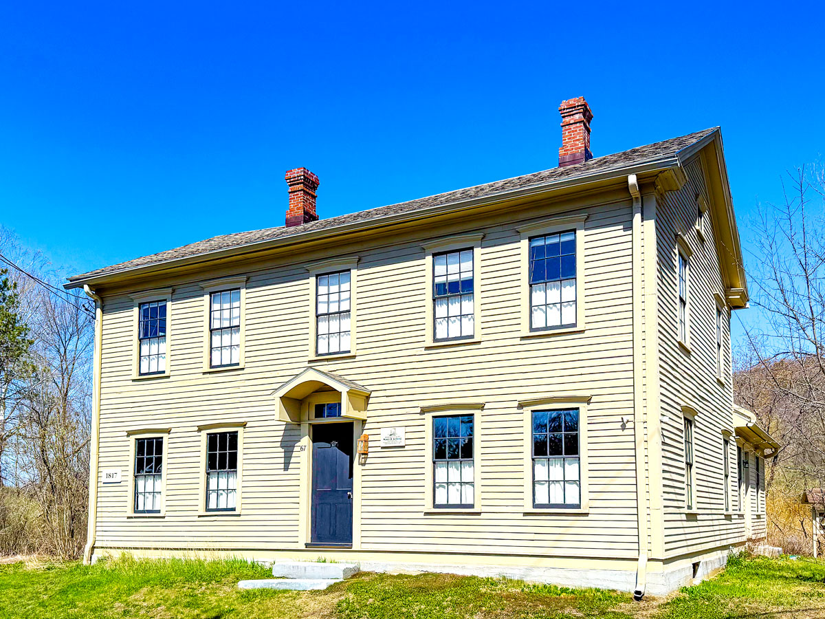 6 Small U.S. Towns Where Historical Figures Were Born