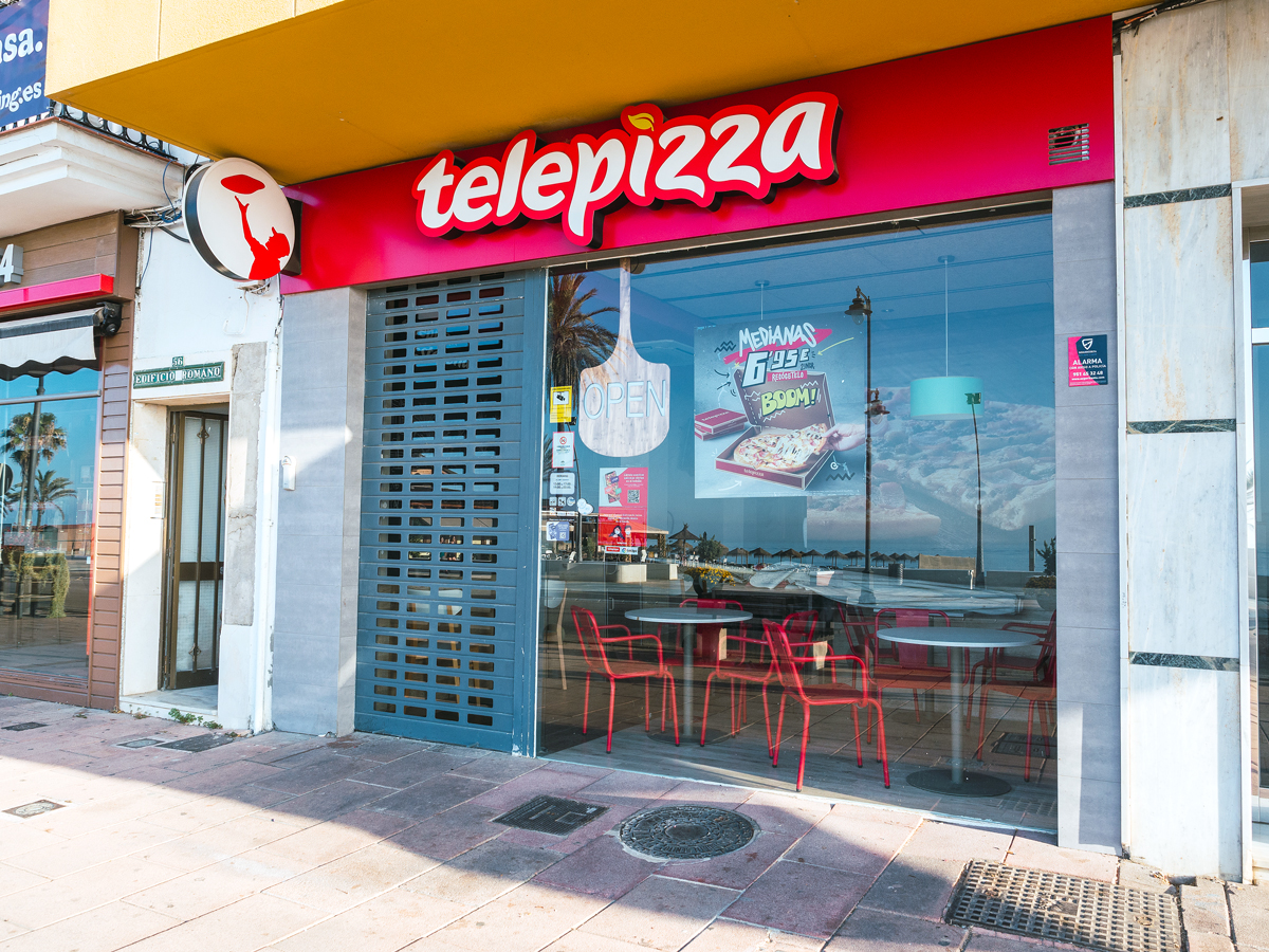 6 Popular International Food Chains You Won’t Find in the U.S.